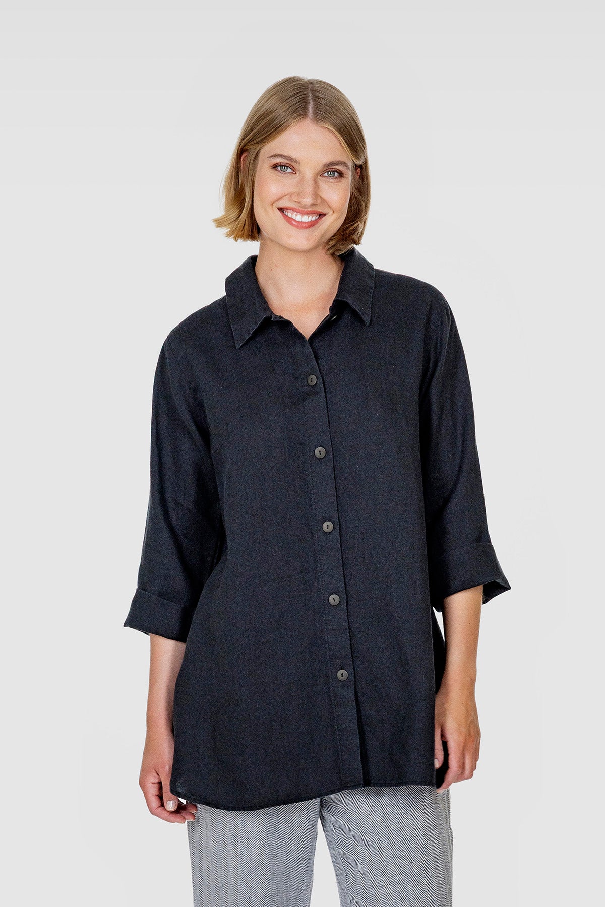 ARNIKKI shirt black