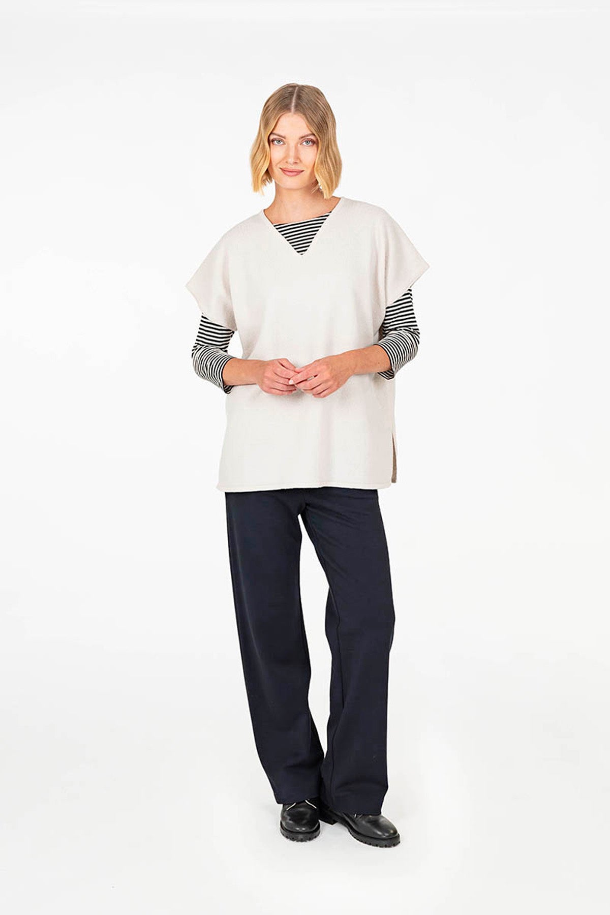 INDUS knit beige