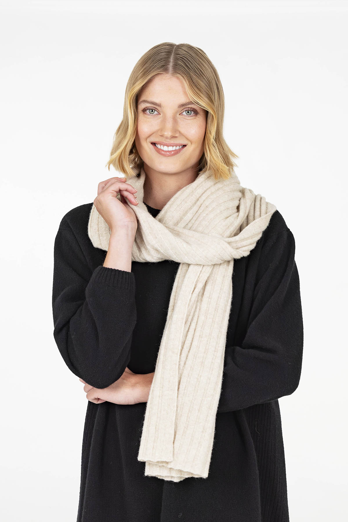 PITKOS knitted scarf light beige