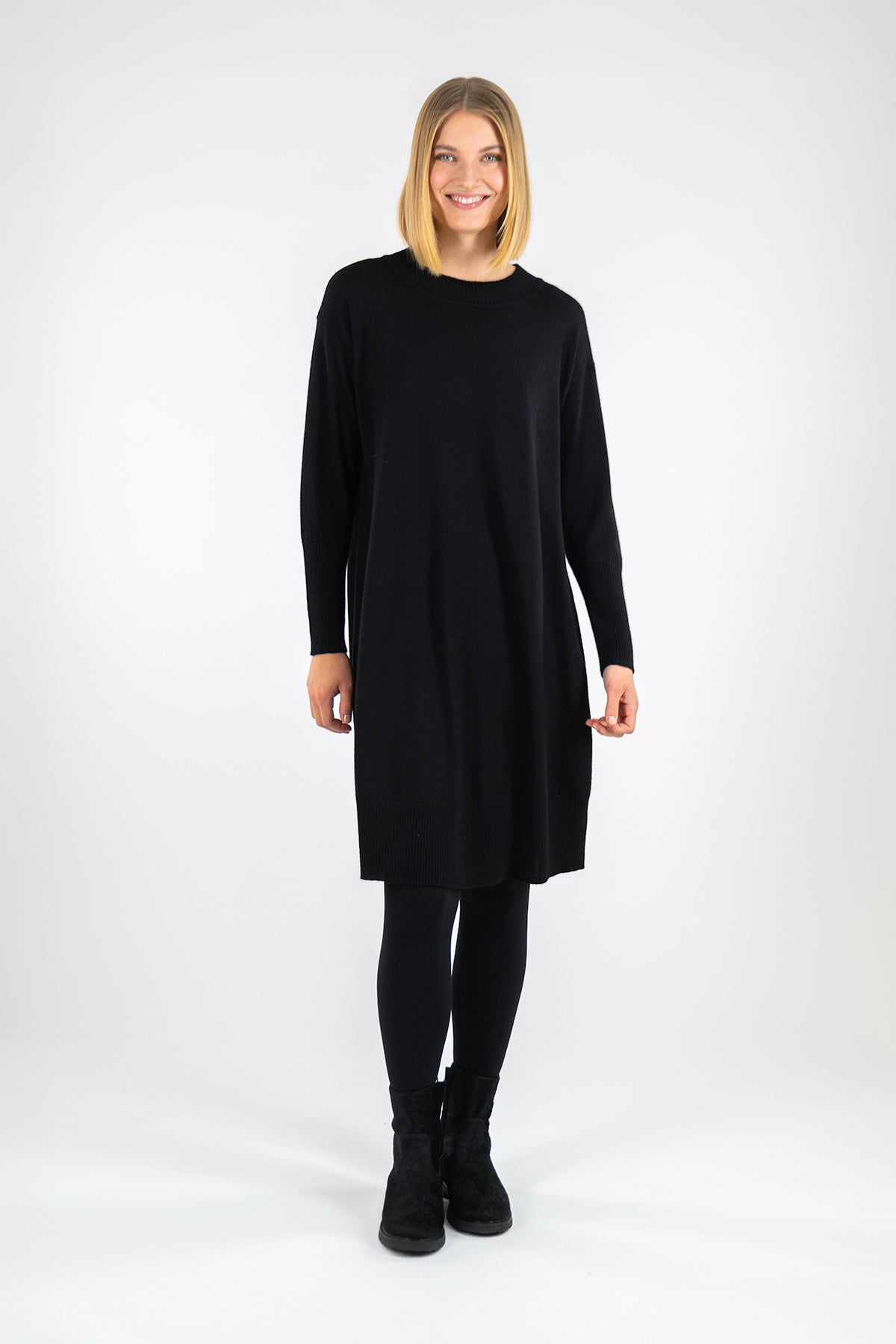 RUUSUNMARJA knitted dress black