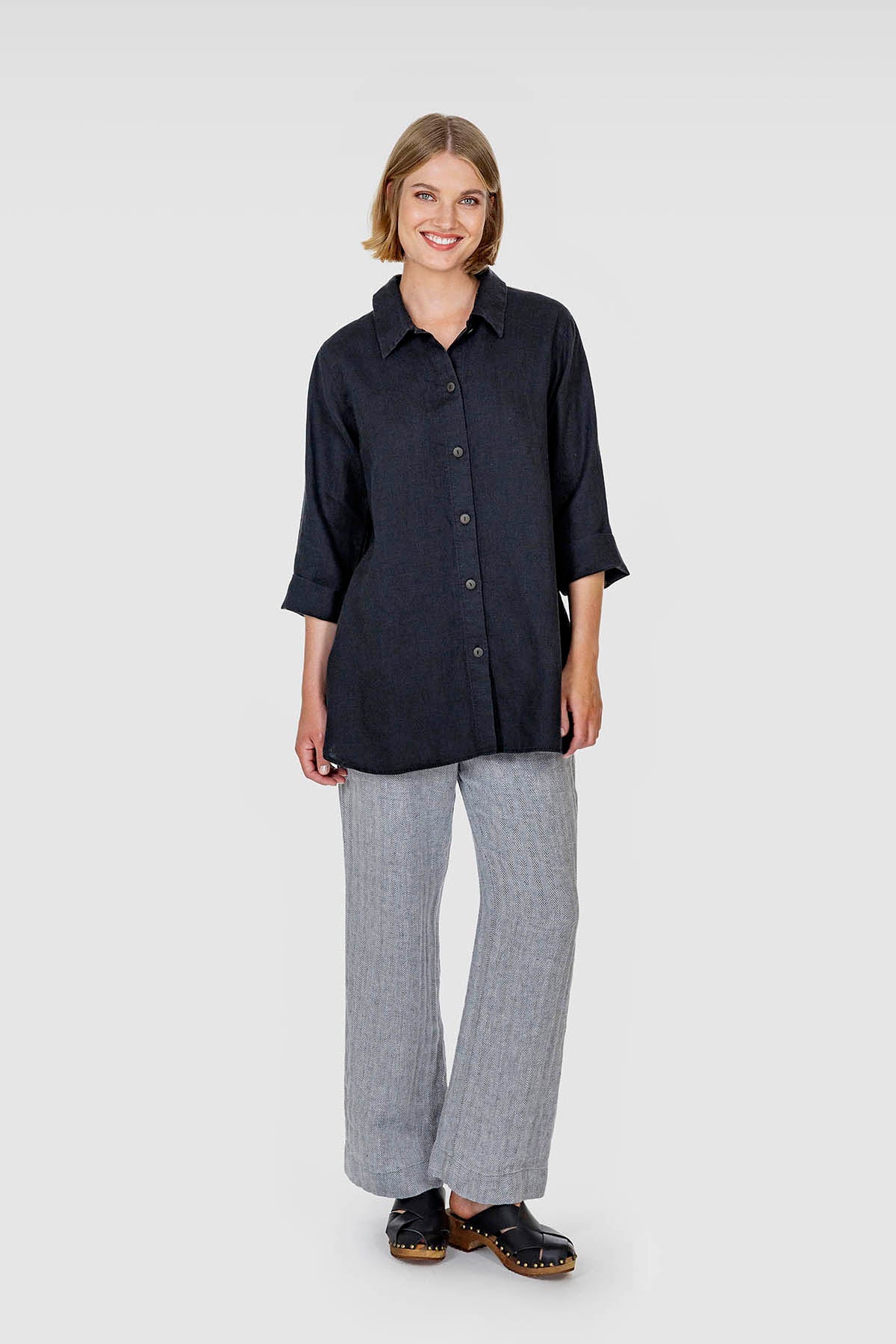 ARNIKKI shirt black