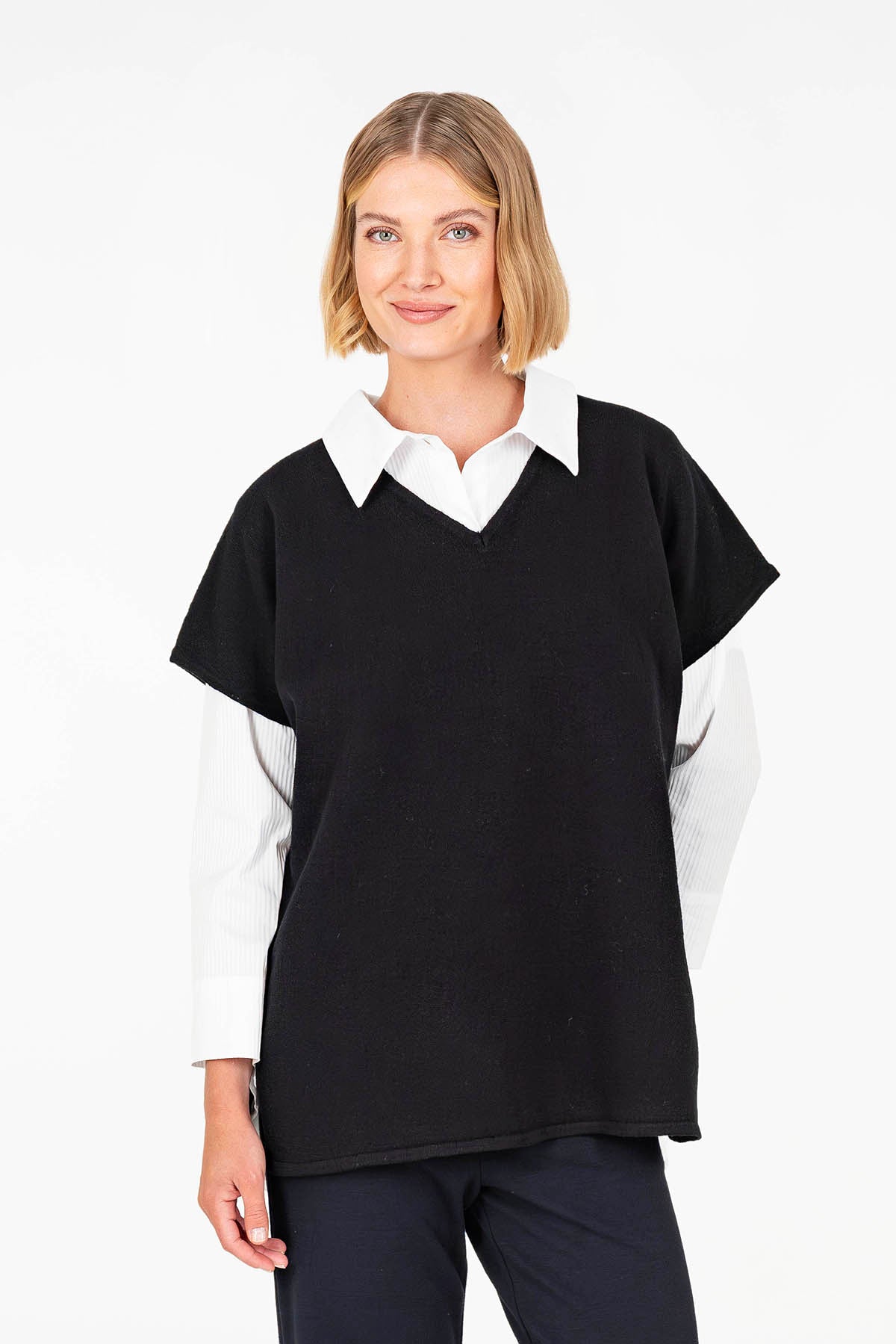 INDUS knit black