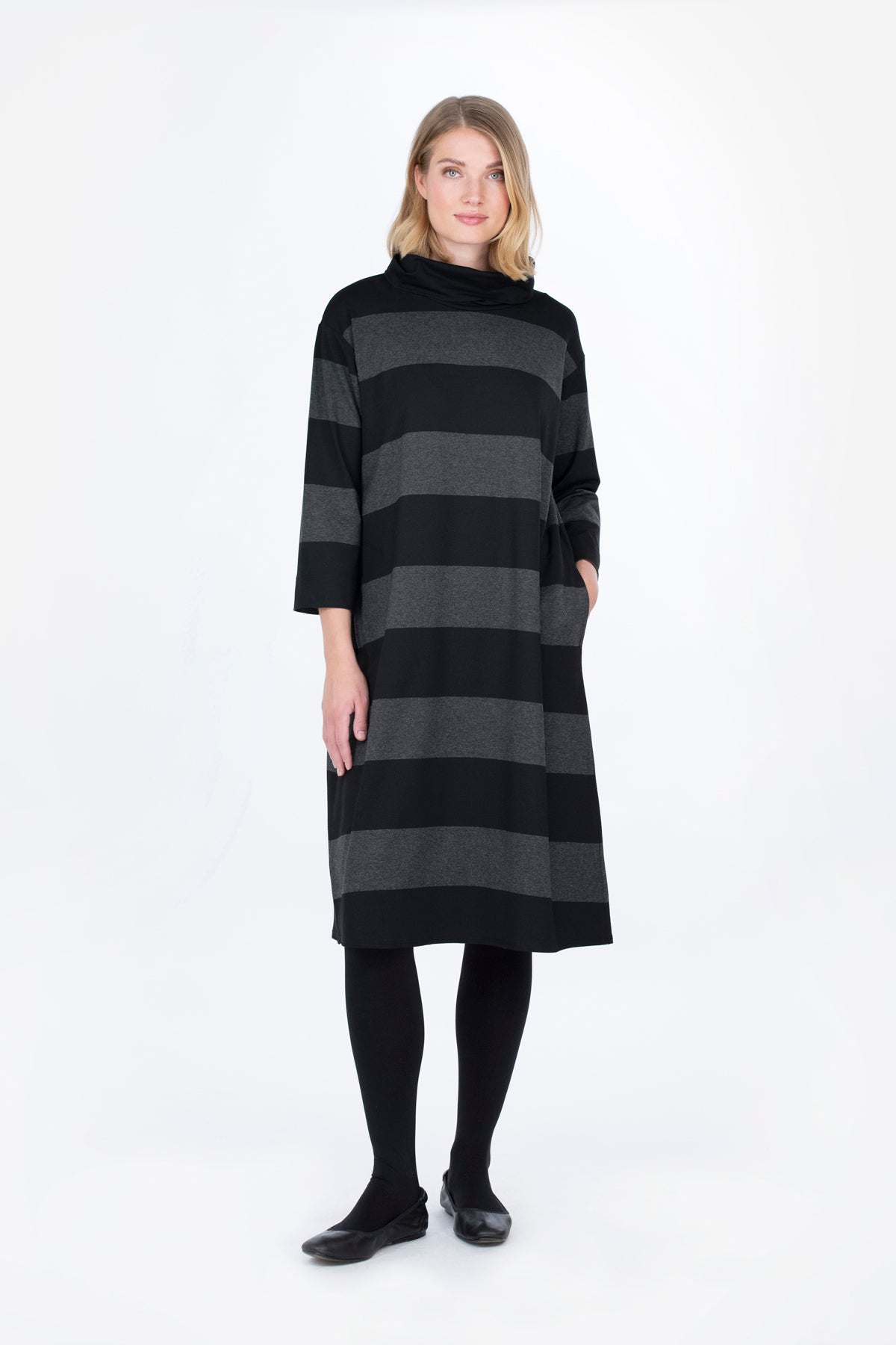 JÄKÄLÄ dress black