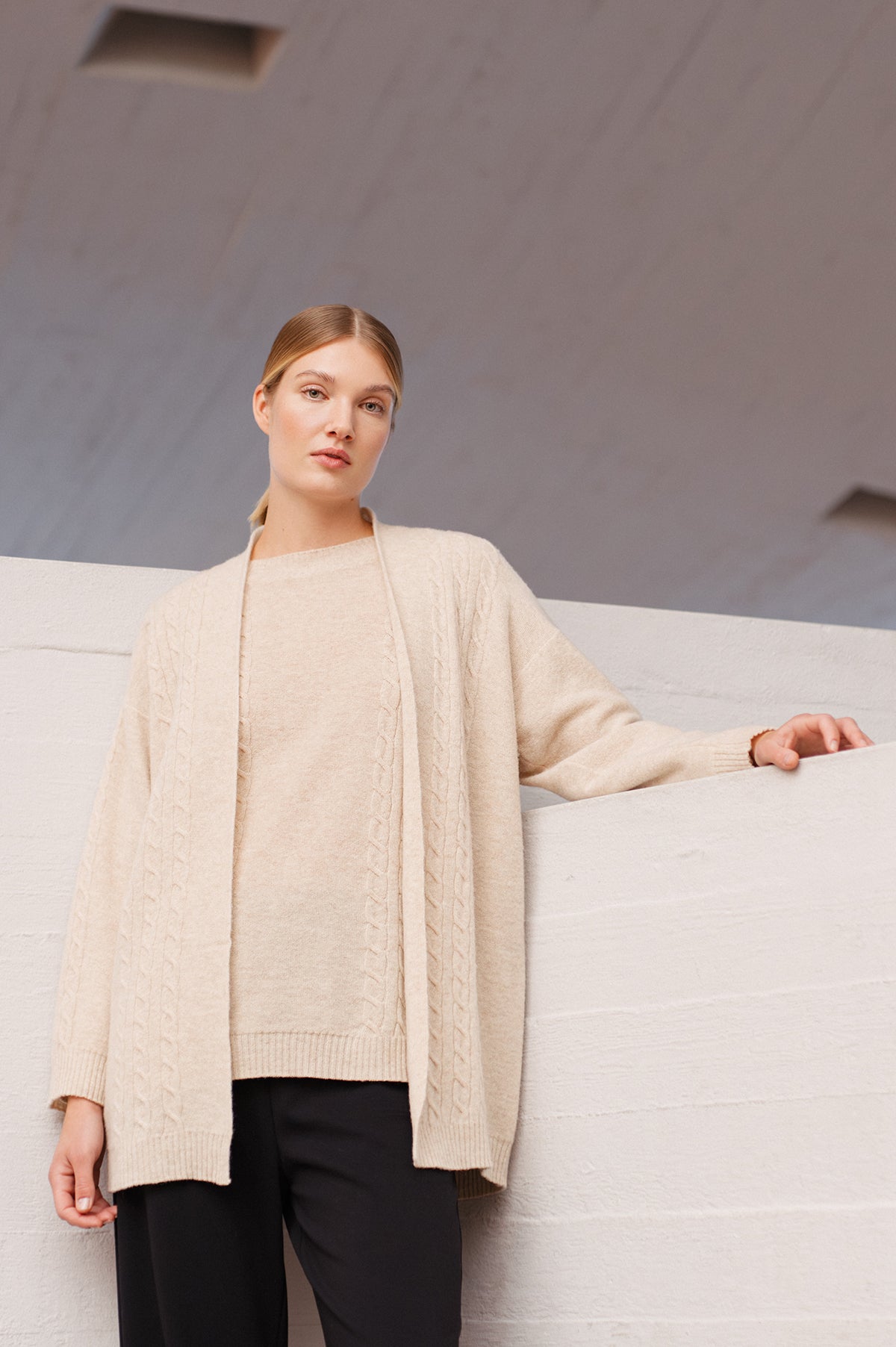 VAARA sweater light beige