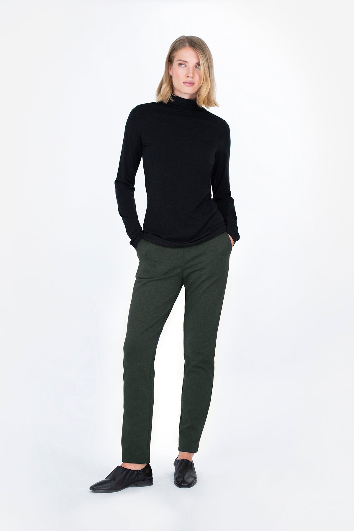 NEA trousers dark green