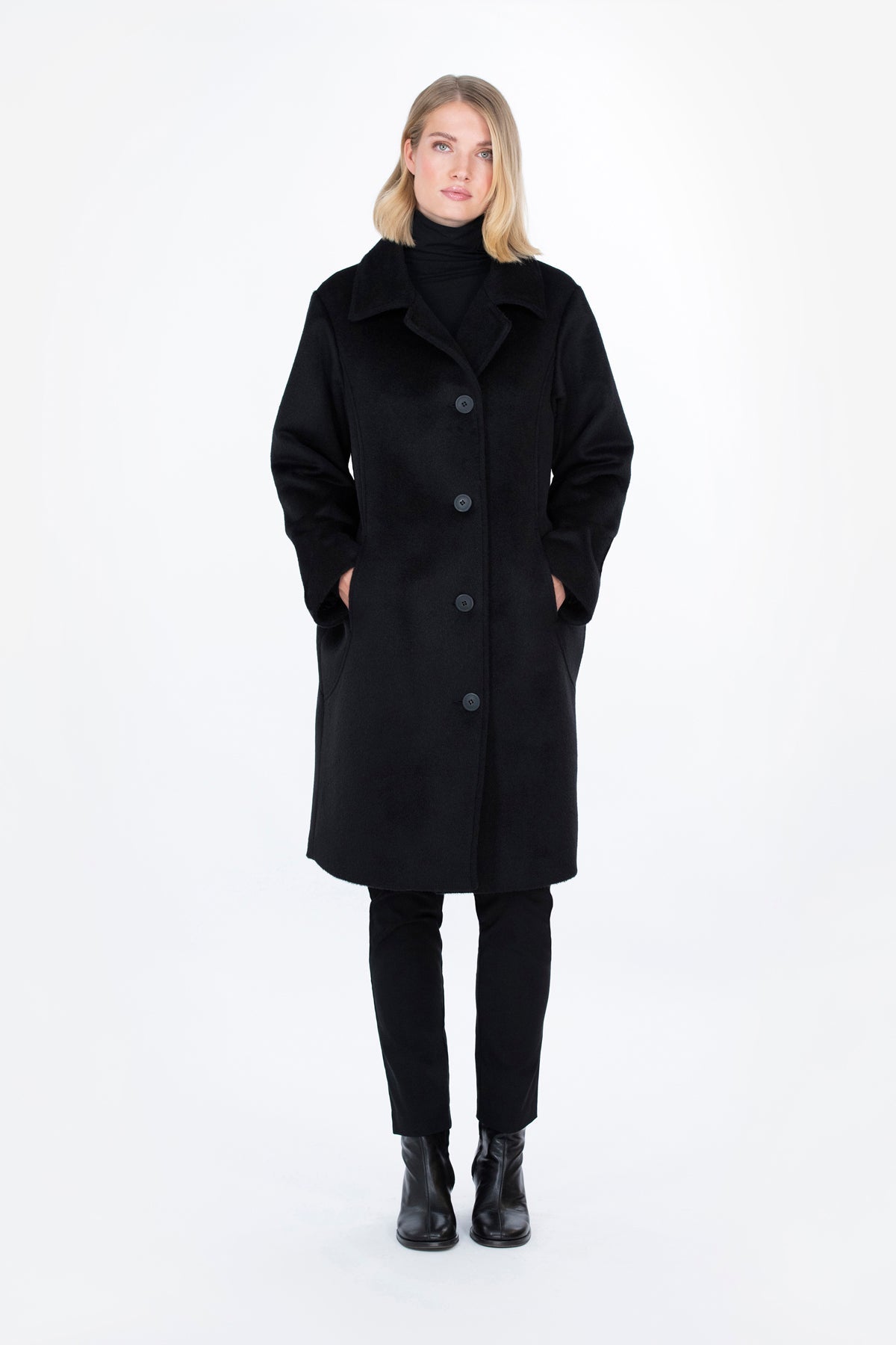 OMENA coat black