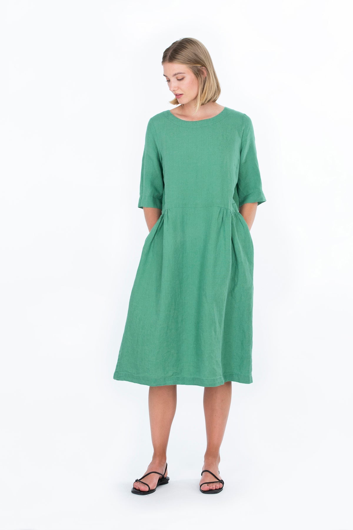 SARASTUS dress green