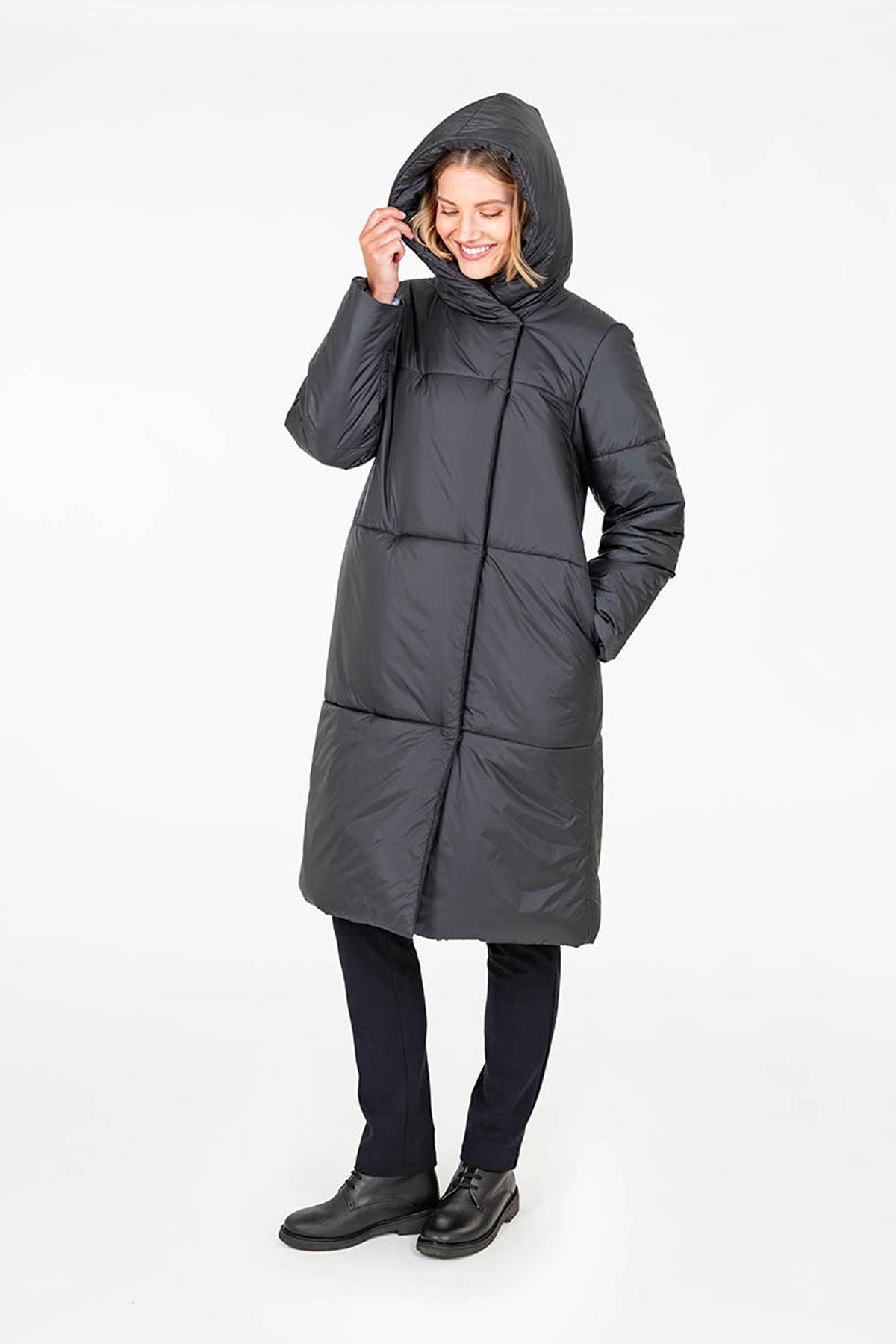 SATURNUS coat black