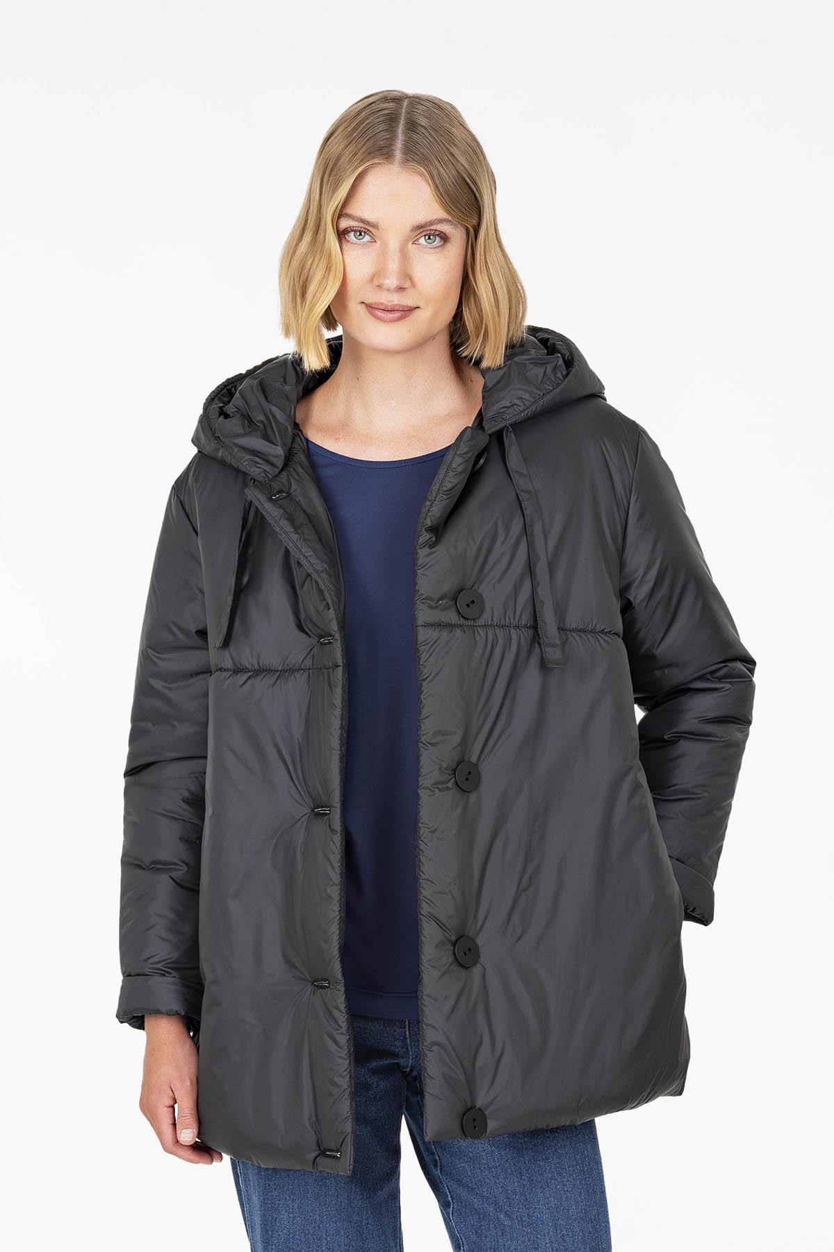 SYLI coat black