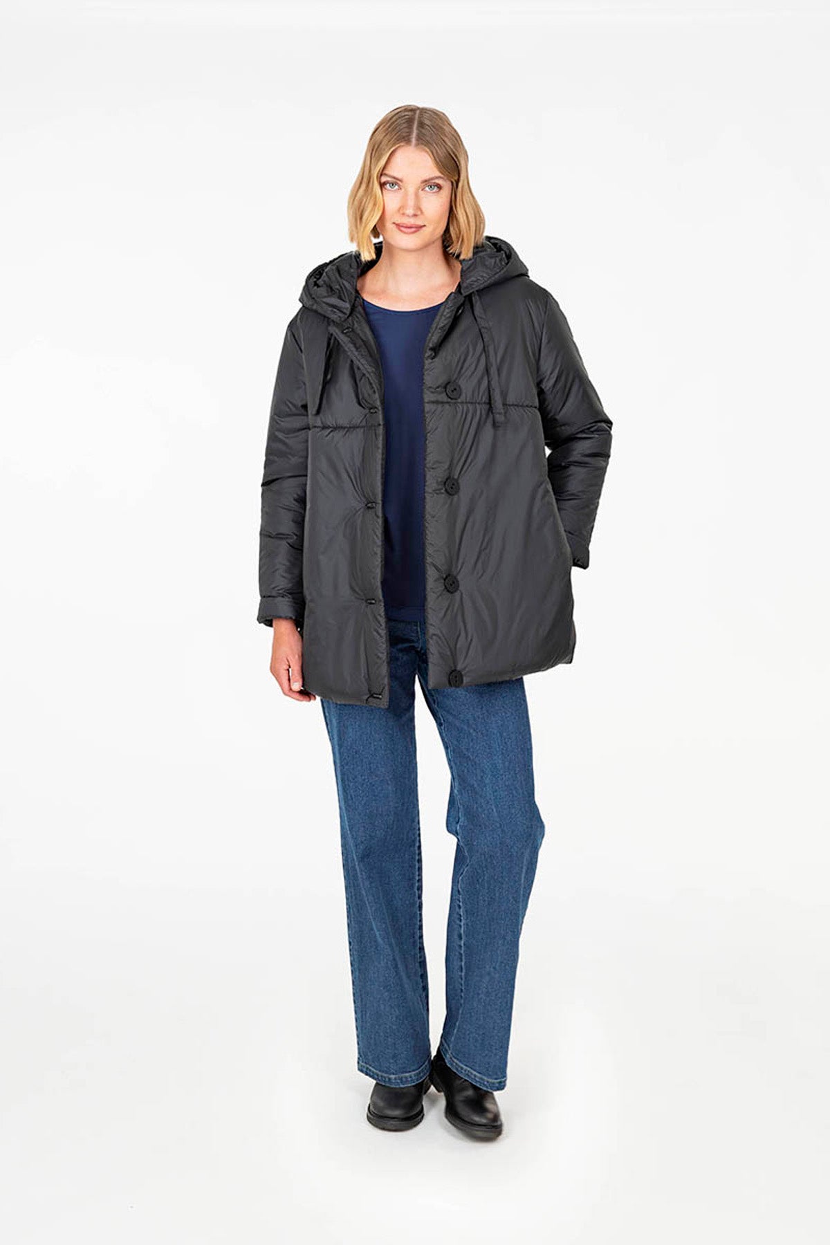 SYLI coat black