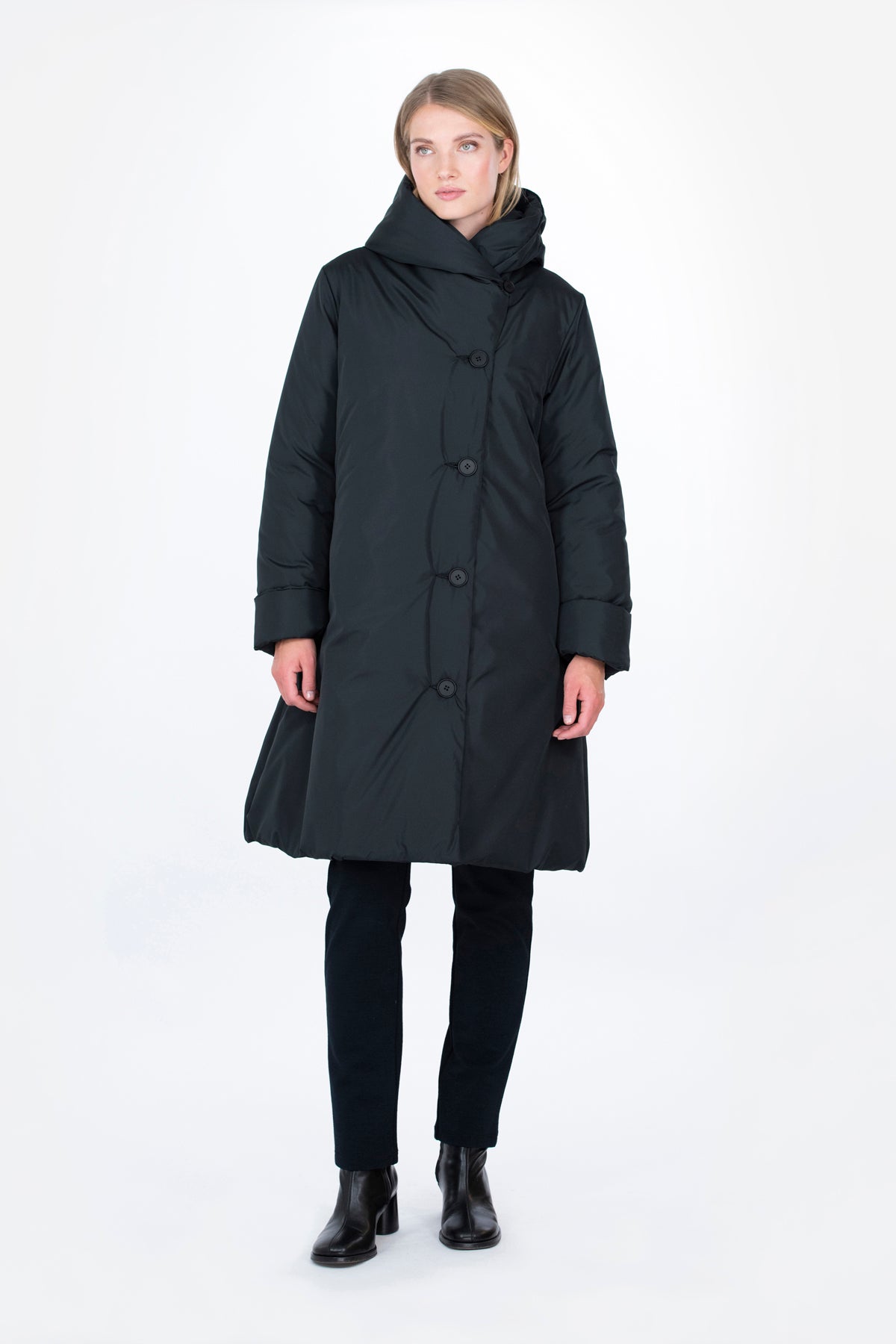 TAIGA coat black