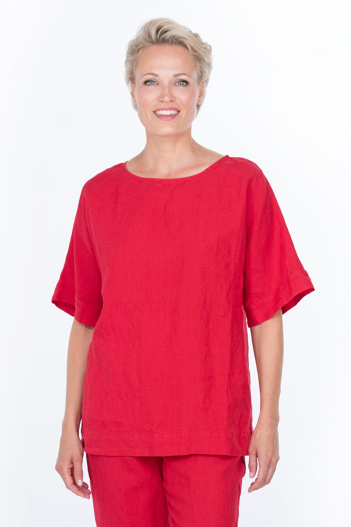 LEYLA top red